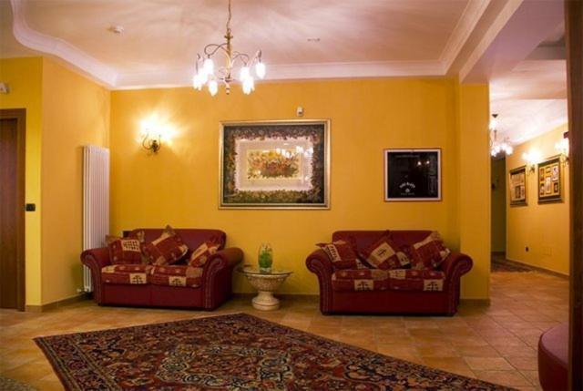 Hotel Duca Di Calabria Serra San Bruno Esterno foto