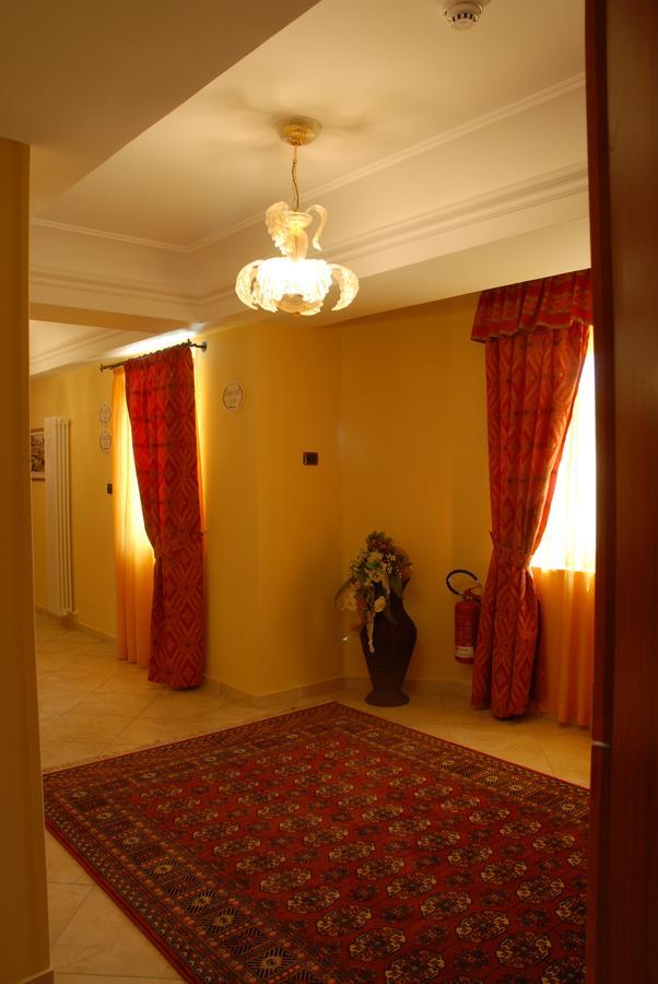 Hotel Duca Di Calabria Serra San Bruno Esterno foto